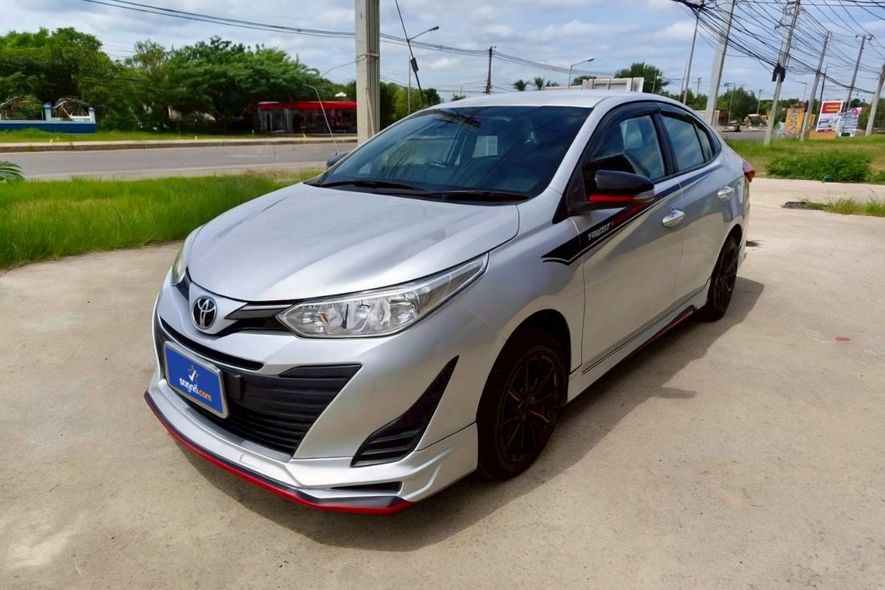 Toyota Yaris 1.2 Sport ปี 2018 — รถถูกดี